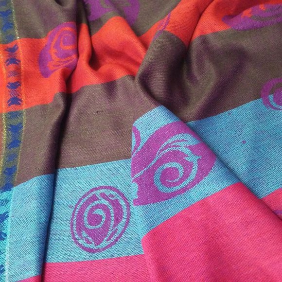 NWT Paisley Striped Floral Pashmina-style Scarf Wrap 27" x 70" Fringe Polyester - Picture 12 of 12
